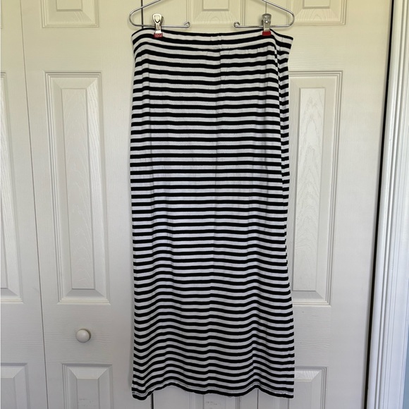 Xhilaration striped maxi skirt, size large. - Picture 2 of 2